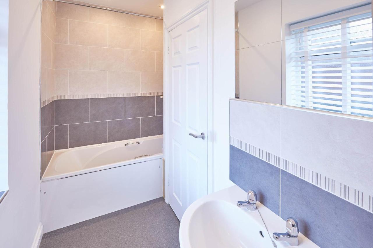 Host & Stay - Den At Westcliff Whitby Exteriör bild